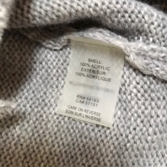 Ivanka Trump grey cowl Dolman Size L Sweater - Picture 6 of 8